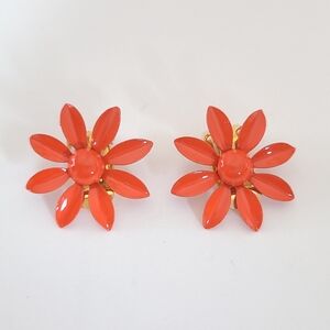 Vintage Orange Enamel Daisy Flower Clip On Earrings Gold Tone Retro Statement